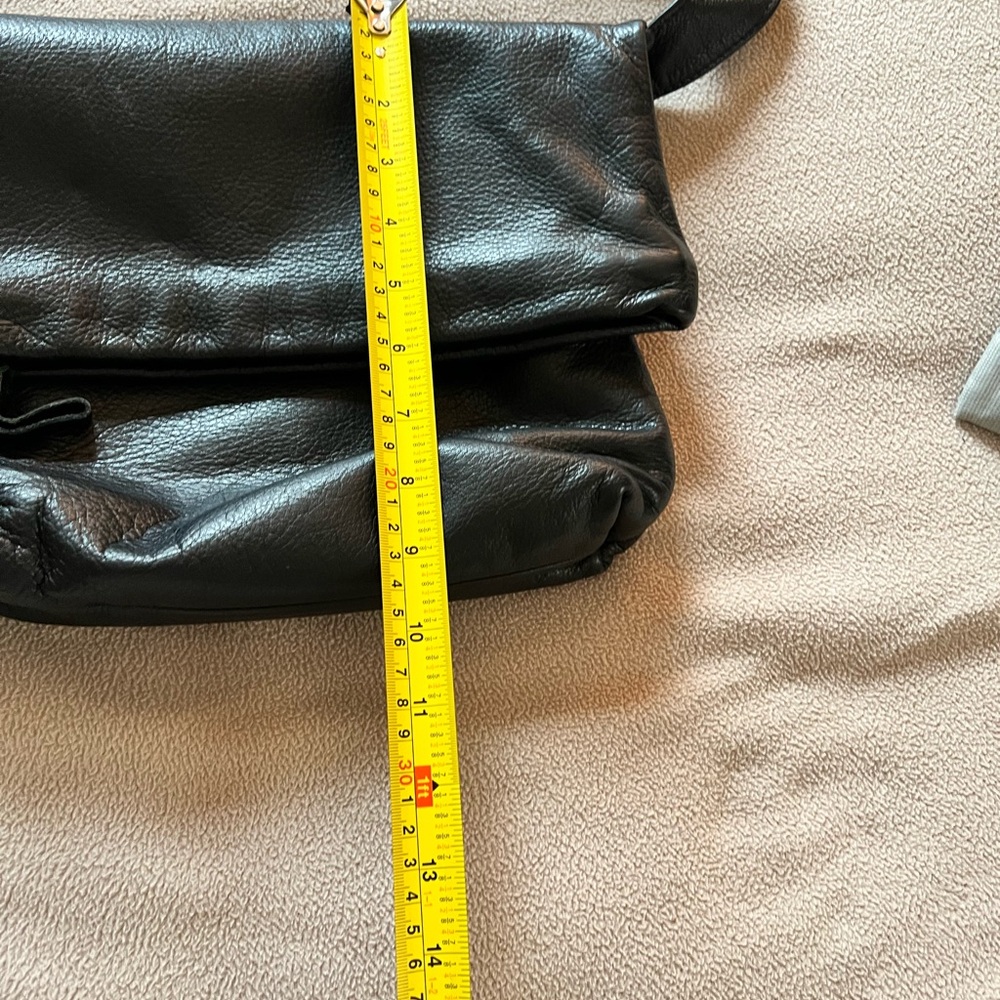 Ackermann Fold over London Leather Bag - Picture 11 of 15